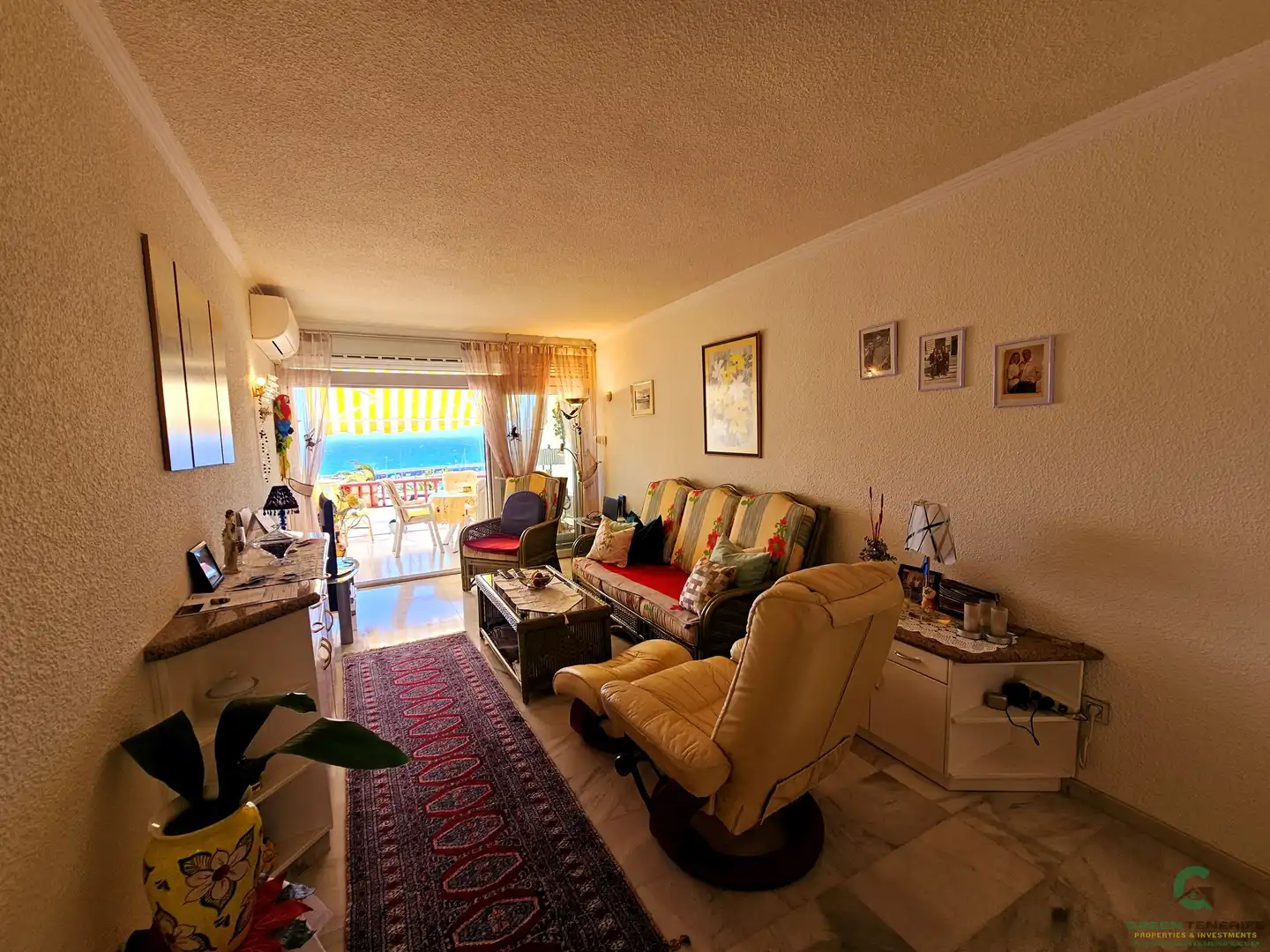 Sala de estar de Piso en venta en Adeje con Aire acondicionado, Terraza y Piscina