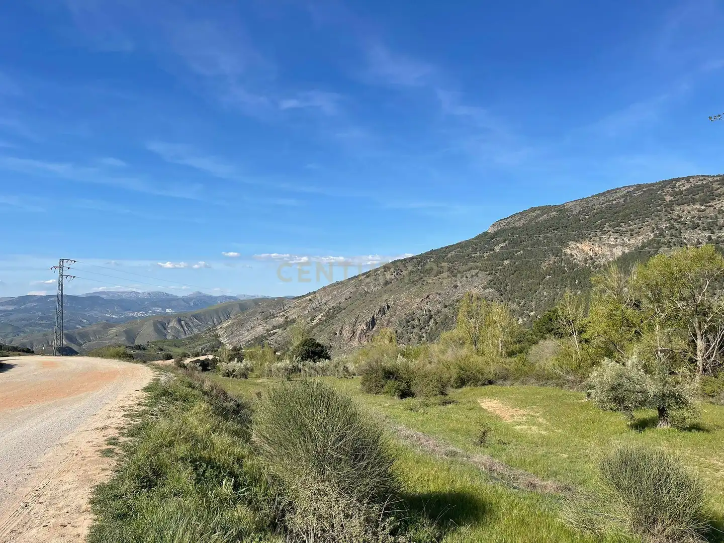 Casa o xalet en venda en La Zubia amb Jardí privat i Traster