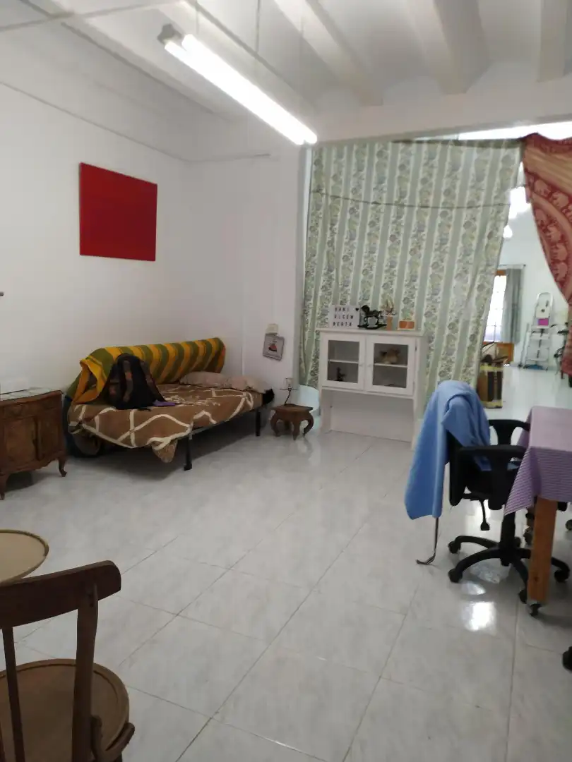 Habitación de Local de alquiler en Valencia