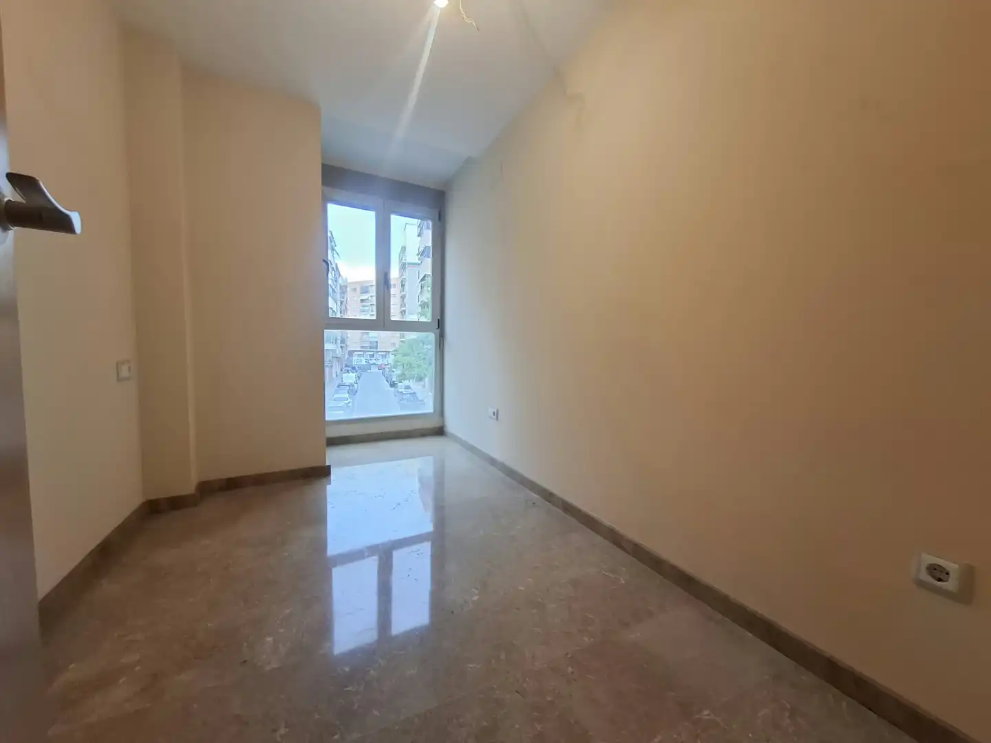 Balcony of Flat for sale in Valencia  with Air Conditioner and Oven