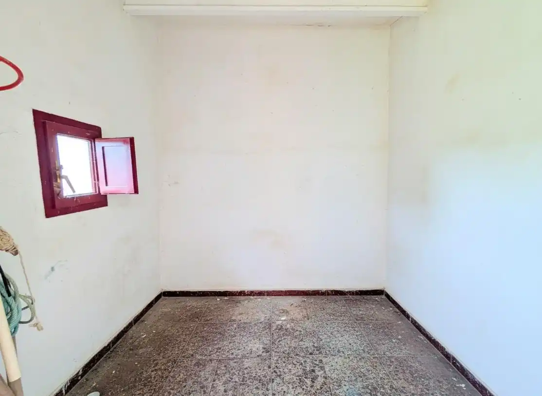 Houses for sale in Deltebre  with Air Conditioner and Private garden