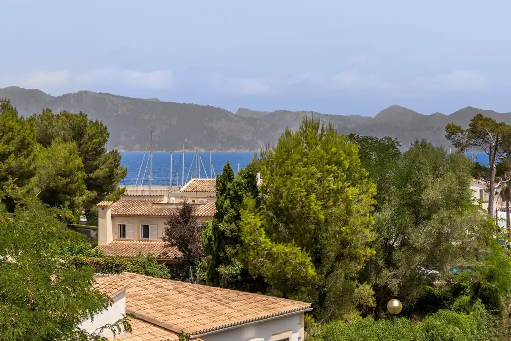 Vista exterior de Casa o xalet en venda en Alcúdia amb Jardí privat, Terrassa i Piscina