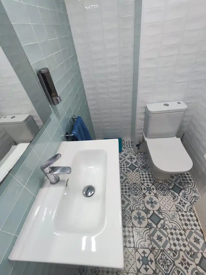Baño de Piso en venta en Valencia con Jardín privado