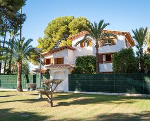 Vista exterior de Casa o xalet en venda en Gandia amb Aire condicionat, Calefacció i Jardí privat