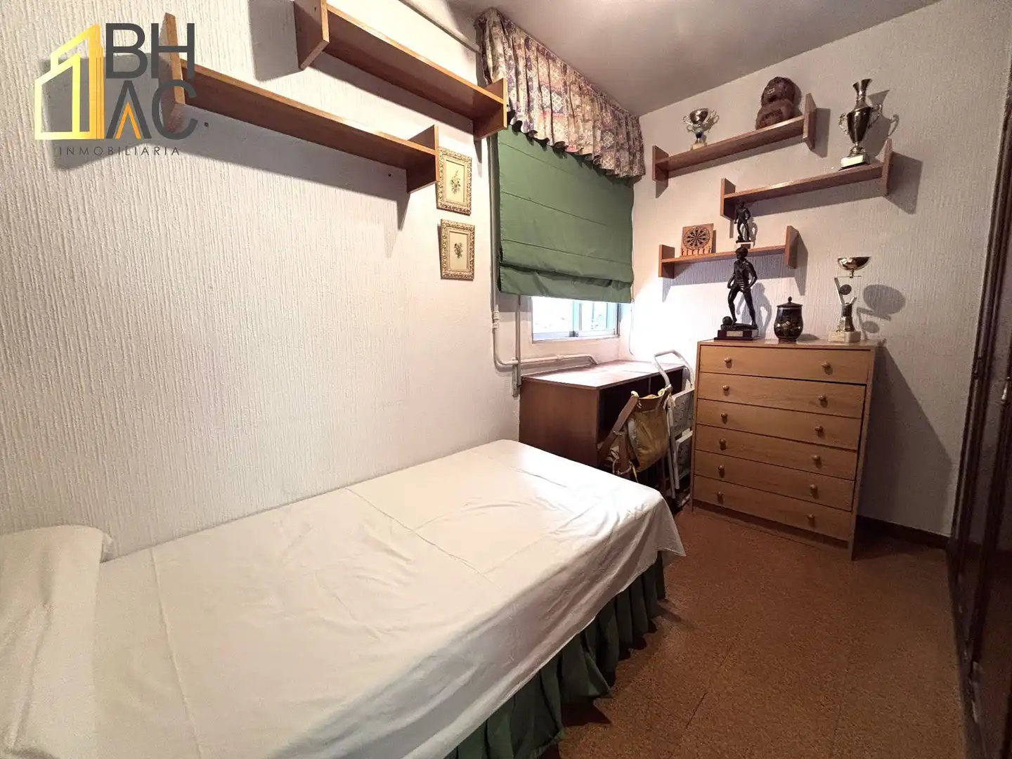 Bedroom of Flat for sale in Madrid  with Air Conditioner and Heating