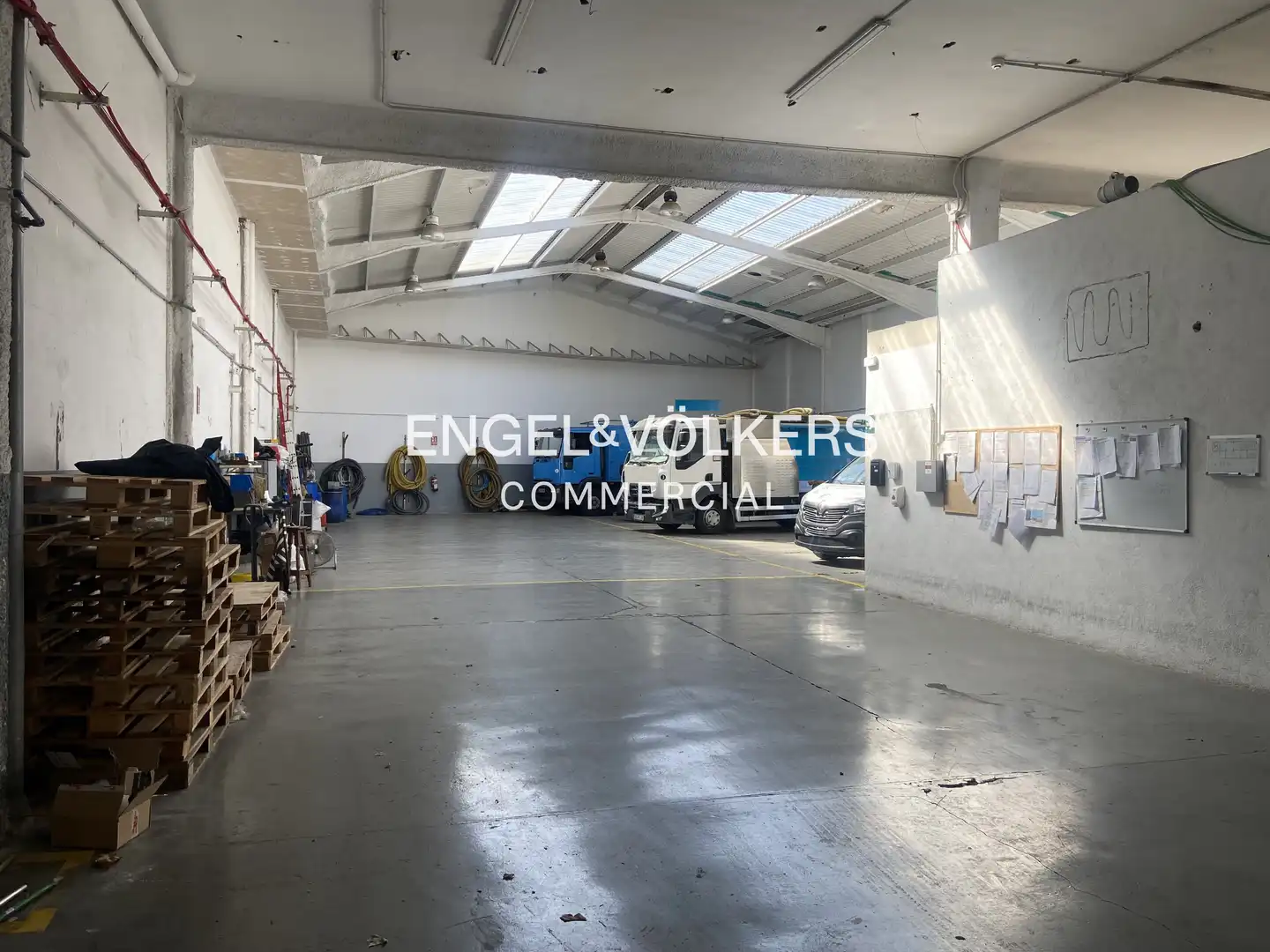 Nave industrial en venta en Terrassa
