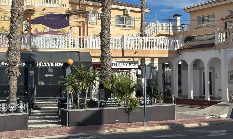 Local en venta en Orihuela con Aire acondicionado y Amueblado