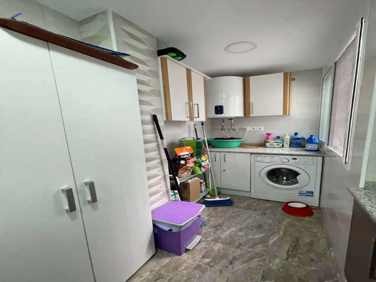 Cuina de Apartament de lloguer en El Campello amb Aire condicionat, Terrassa i Moblat