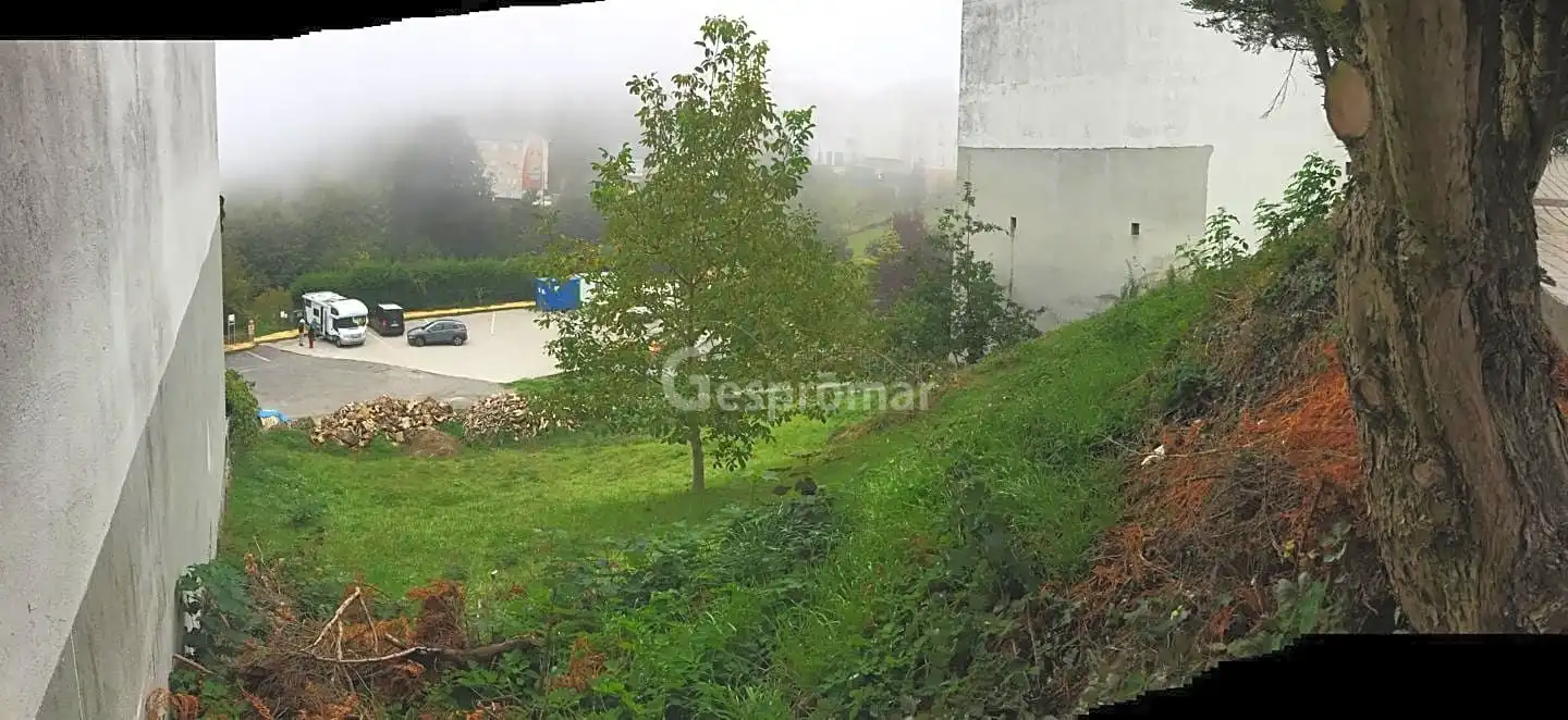 Terrenos y solares en venta en Rúa Claudio Movilla