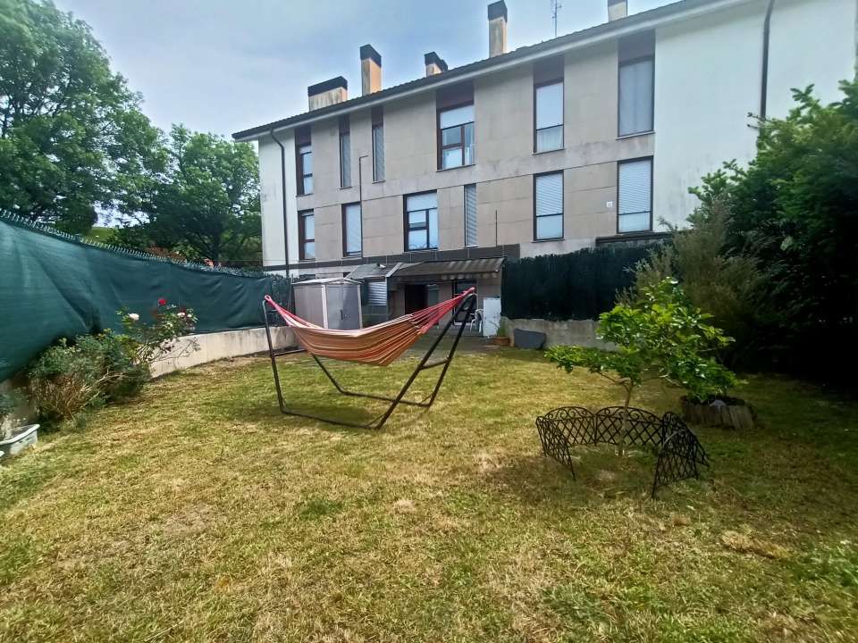 Jardí de Pis en venda en Abadiño  amb Calefacció, Jardí privat i Terrassa