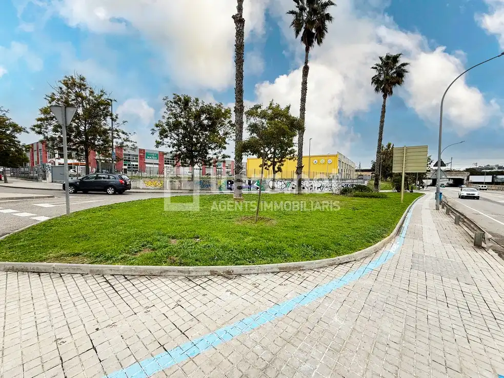 Parking of Industrial buildings for rent in Vilanova i la Geltrú