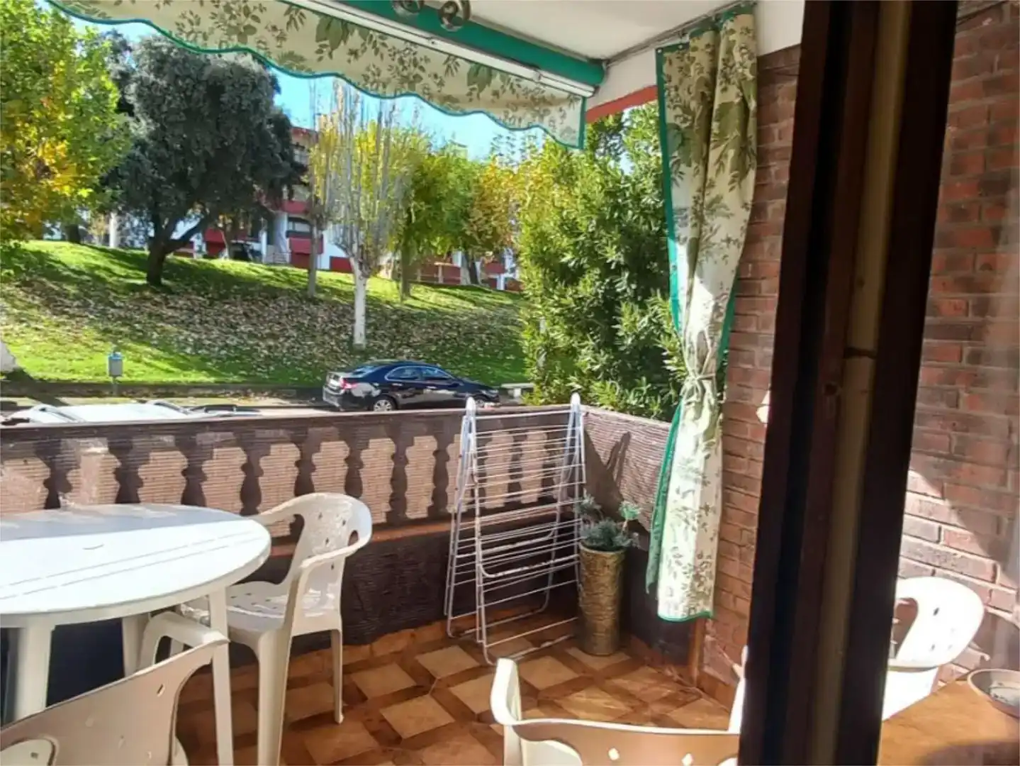 Jardín de Garaje en venta en Pelayos de la Presa, Madrid