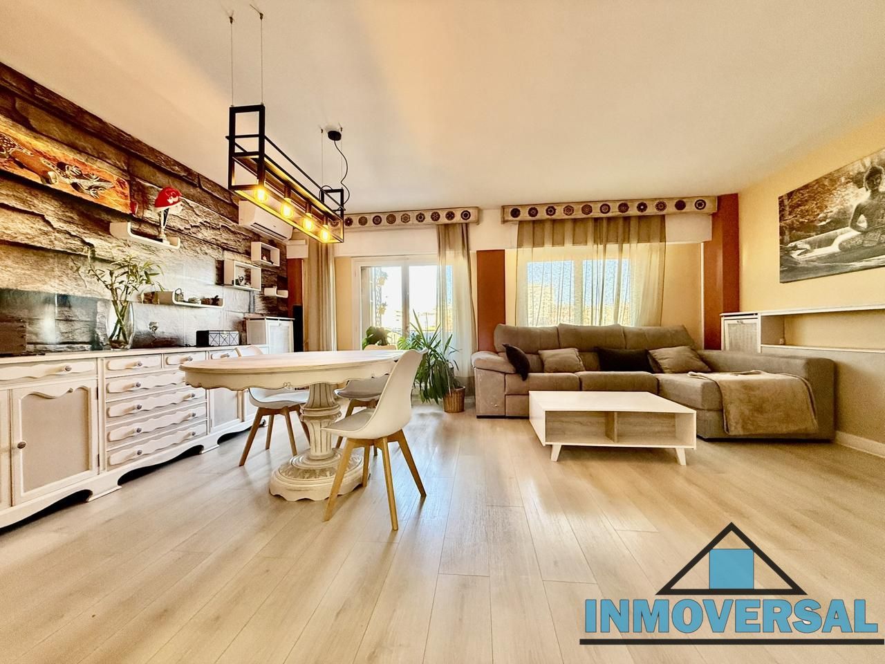 Sala de estar de Piso de alquiler en  Zaragoza Capital