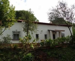 Vista exterior de Casa o xalet en venda en Valverde del Camino amb Jardí privat, Traster i Alarma