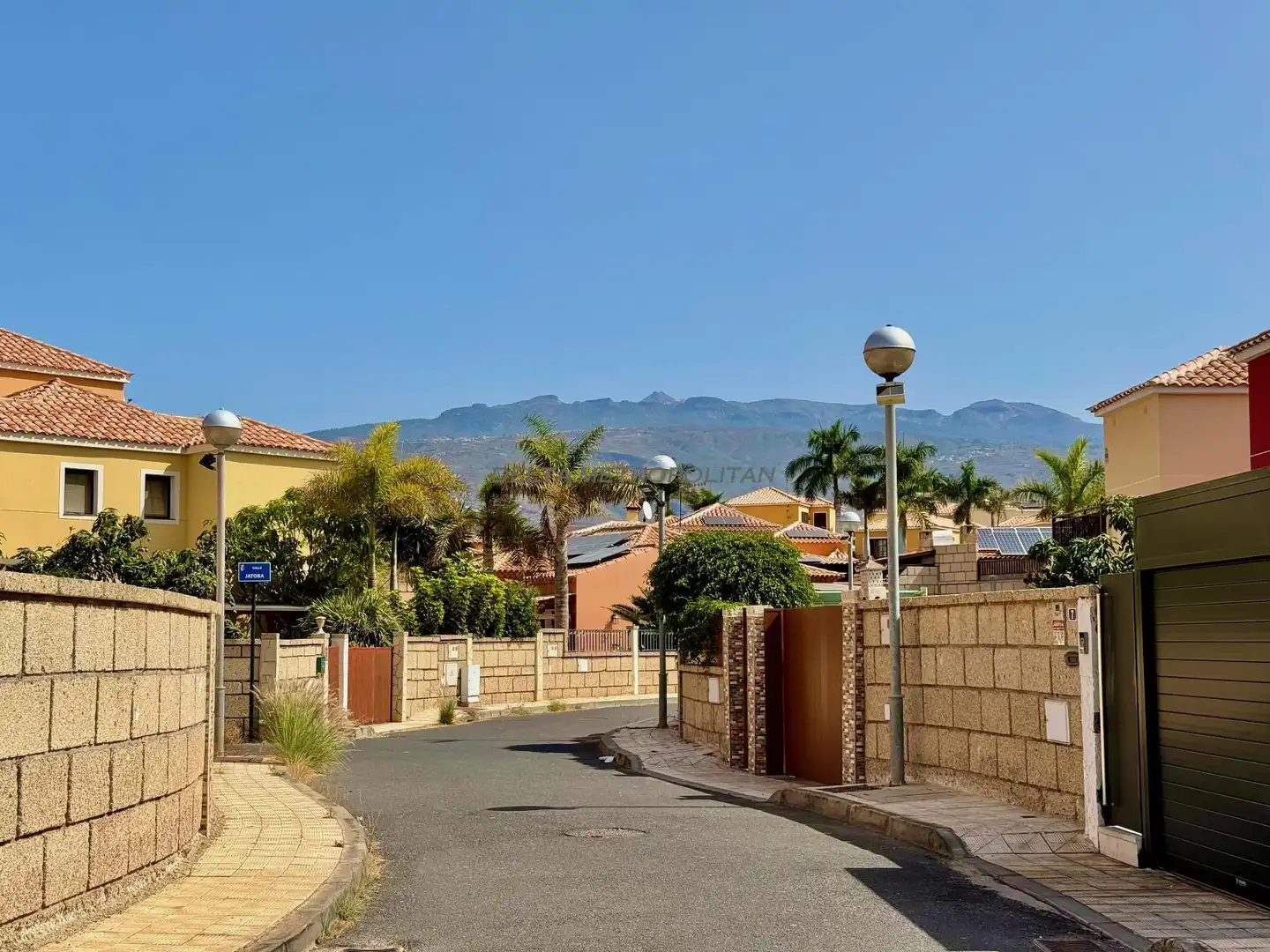 Exterior view of Houses for sale in Arona  with Air Conditioner, Terrace and Storage room