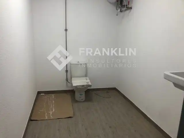 Fabrikhallen zur Miete in Celrà