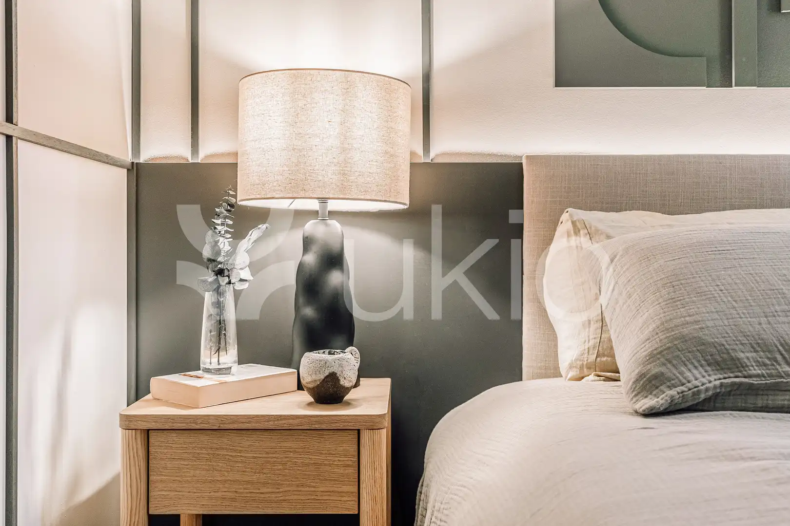 Dormitori de Apartament de lloguer en Madrid amb Aire condicionat, Calefacció i Moblat