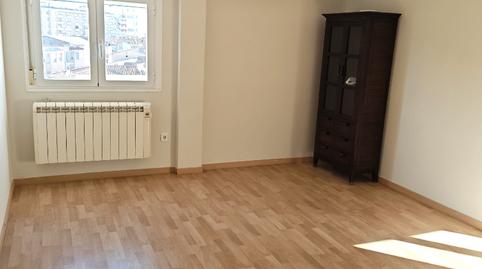 Photo 5 of Flat for sale in Avenida de Navarra, 53, Barrio del Ave, Zaragoza