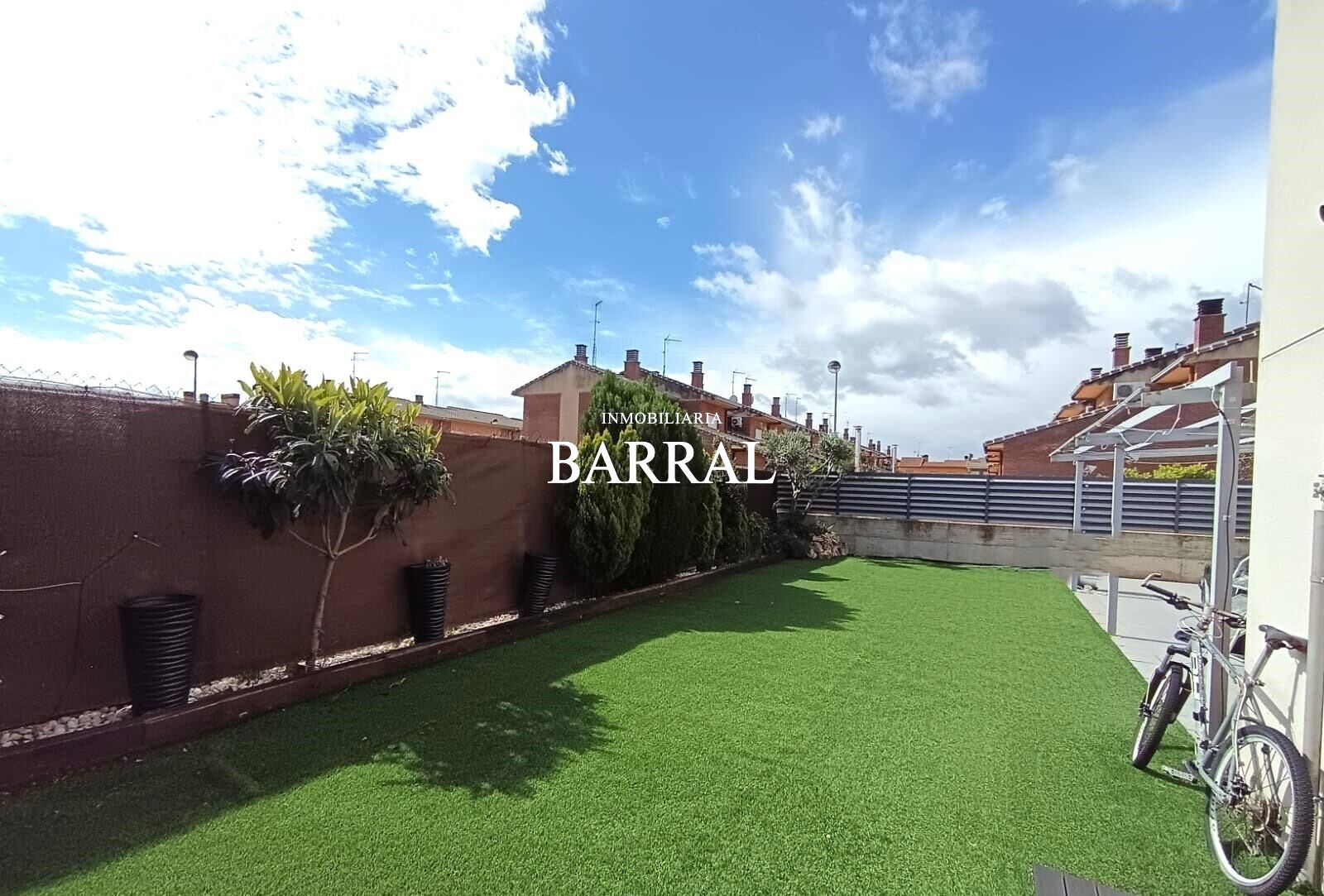 Exterior view of House or chalet for sale in Castejón (Navarra)  with Air Conditioner, Heating and Private garden