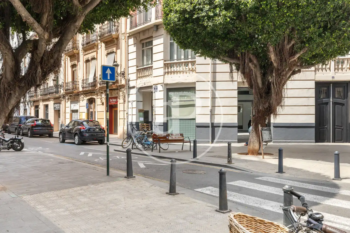 Außenansicht von Wohnung zur Miete in Valencia mit Klimaanlage, Heizung und Abstellraum