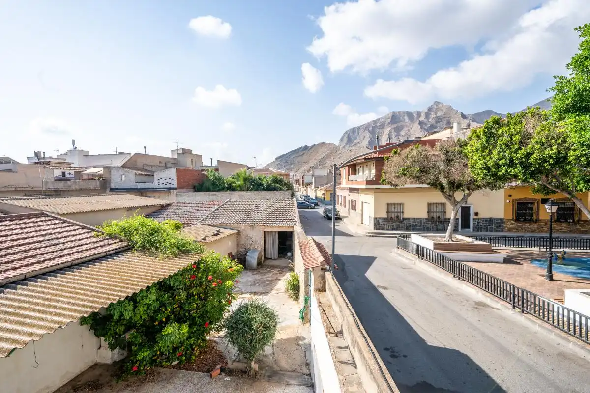 Vista exterior de Casa adosada en venda en Cox amb Calefacció, Jardí privat i Terrassa