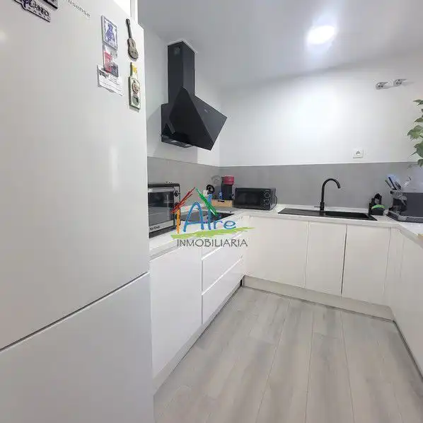 Cocina de Casa adosada en venta en Almonte con Aire acondicionado, Calefacción y Jardín privado