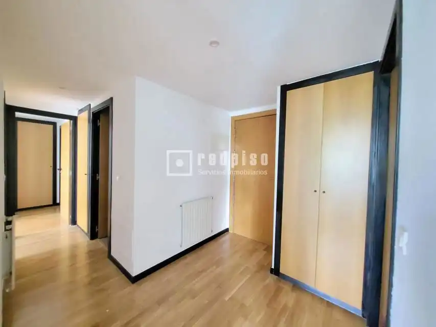 Habitación de Piso en venta en Valdemoro con Aire acondicionado, Calefacción y Jardín privado