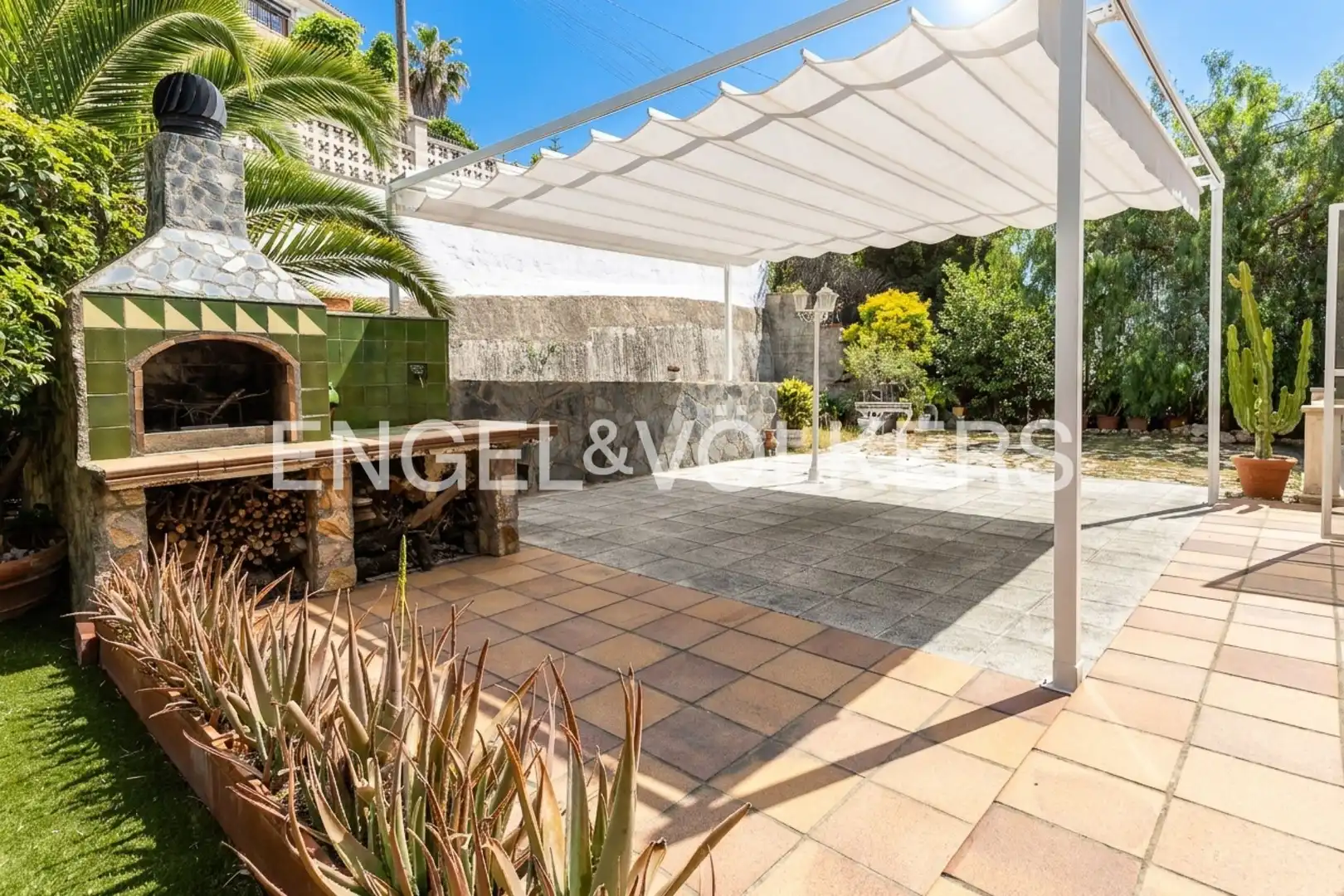 Terrace of Houses for sale in Sant Cebrià de Vallalta  with Heating, Private garden and Balcony