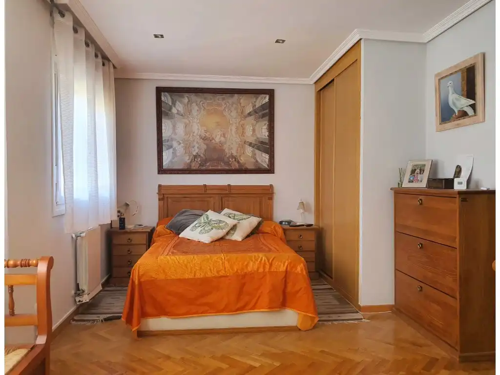 Dormitori de Casa adosada en venda en Colmenar Viejo amb Aire condicionat, Jardí privat i Terrassa