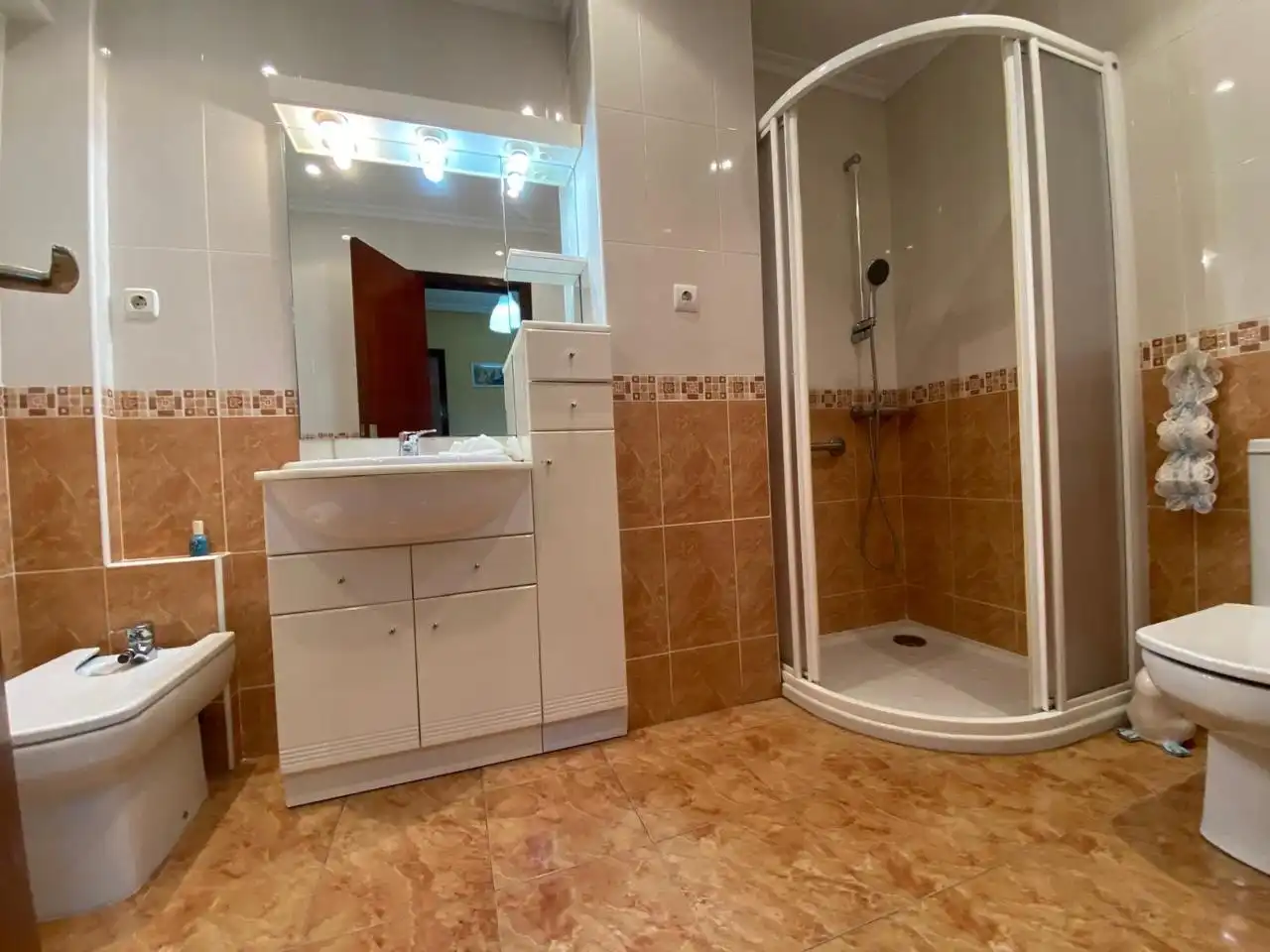 Bany de Pis en venda en Durango amb Calefacció i Balcó