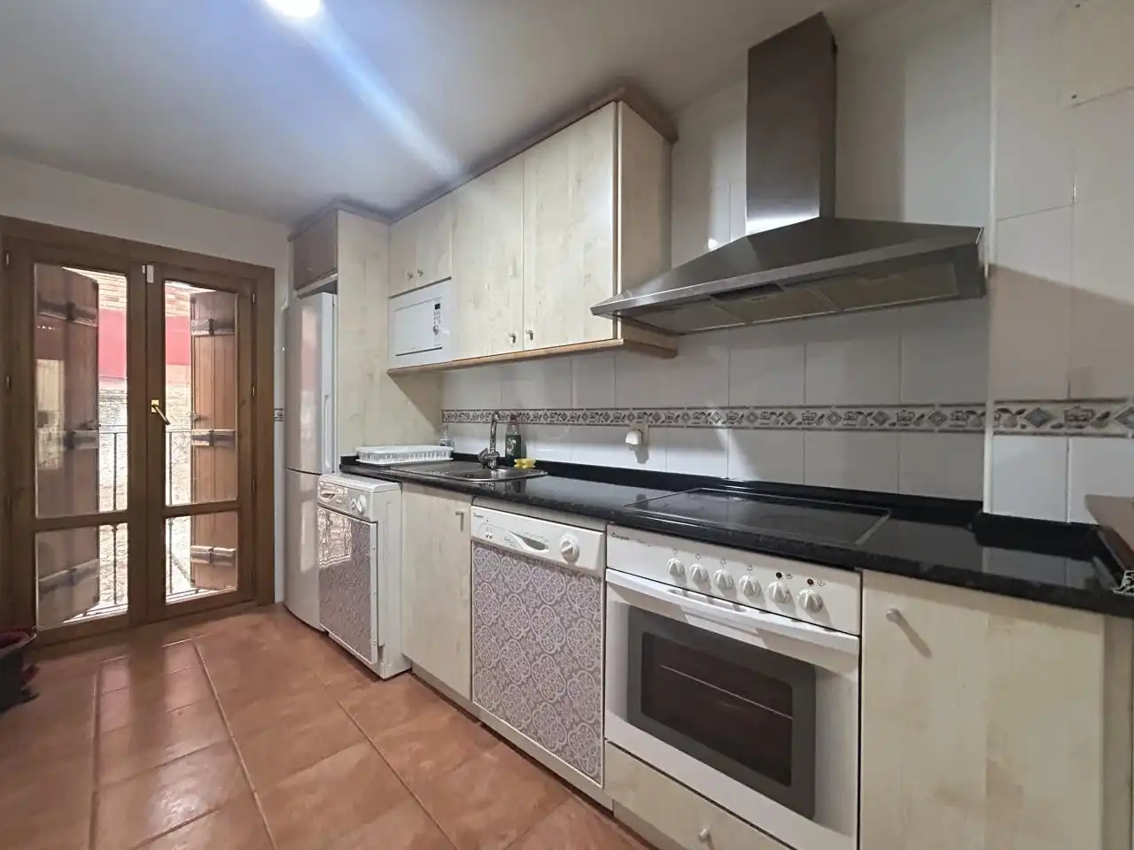 Kitchen of Flat for sale in Valtierra  with Air Conditioner, Parquet flooring and Storage room