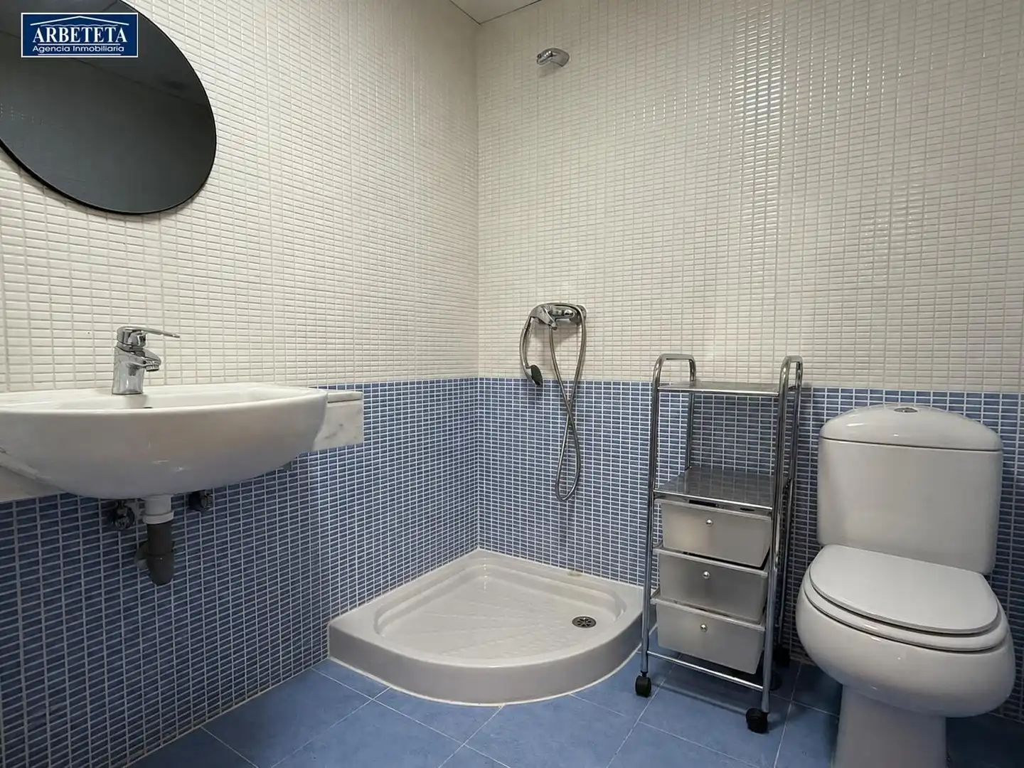 Badezimmer von Wohnung zum Verkauf in Yebes mit Heizung, Terrasse und Abstellraum