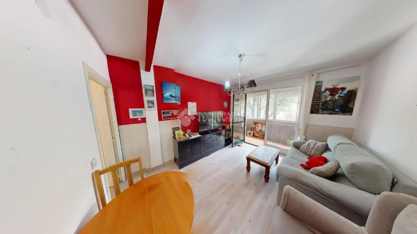 Flat for sale in Flores