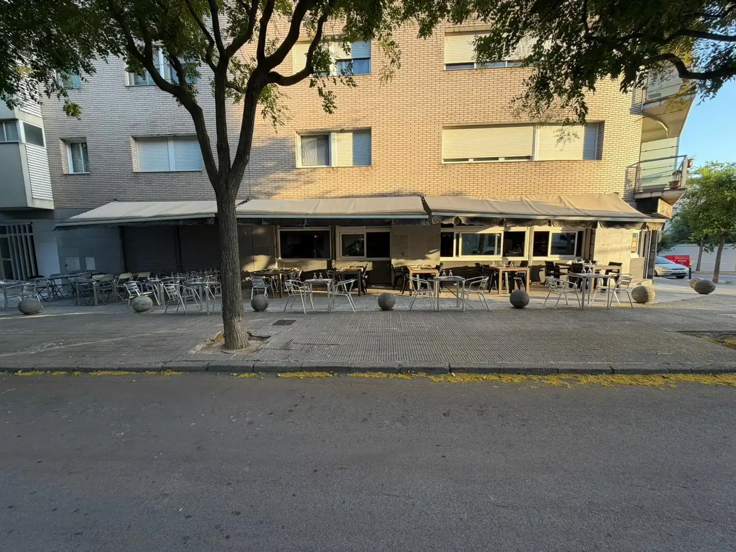 Locale commerciale in vendita a El Poble Sec