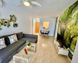 Living room of Flat to rent in Mijas  with Air Conditioner, Terrace and Community pool