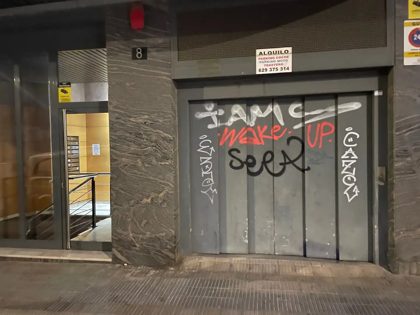 Parking with lift for sale in Carrer de Castella, imagen 9
