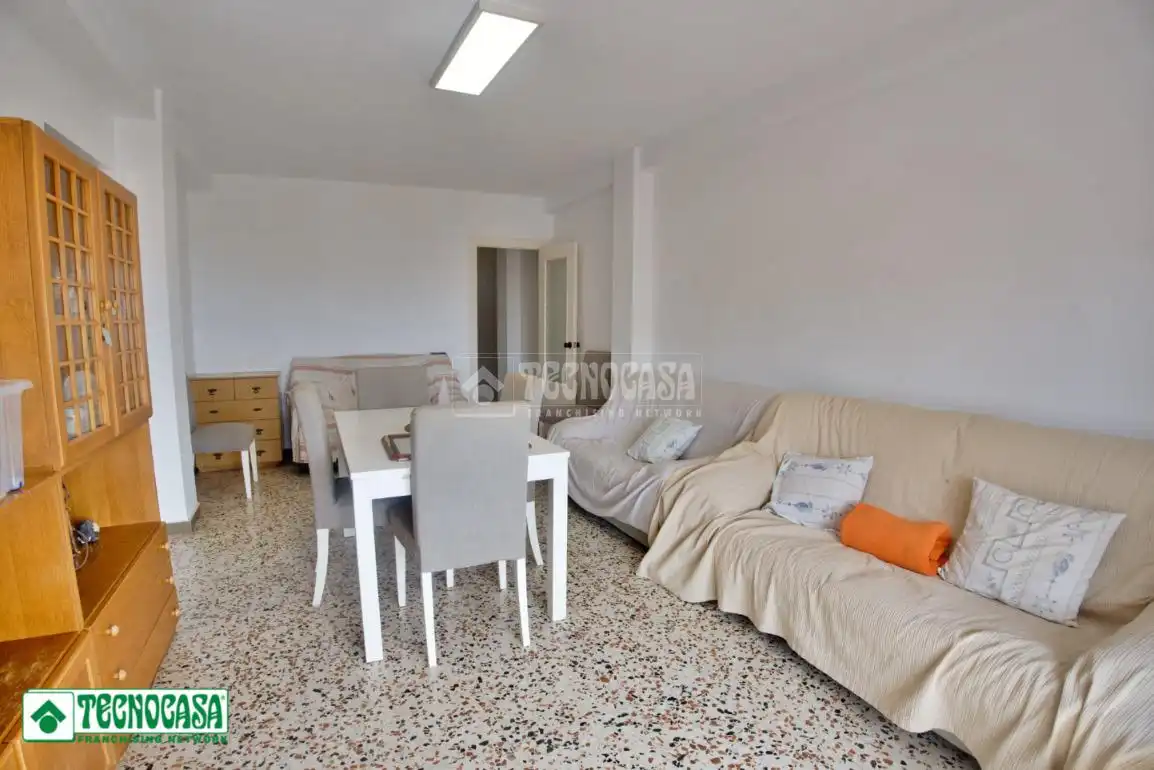 Sala de estar de Piso en venta en El Ejido con Balcón