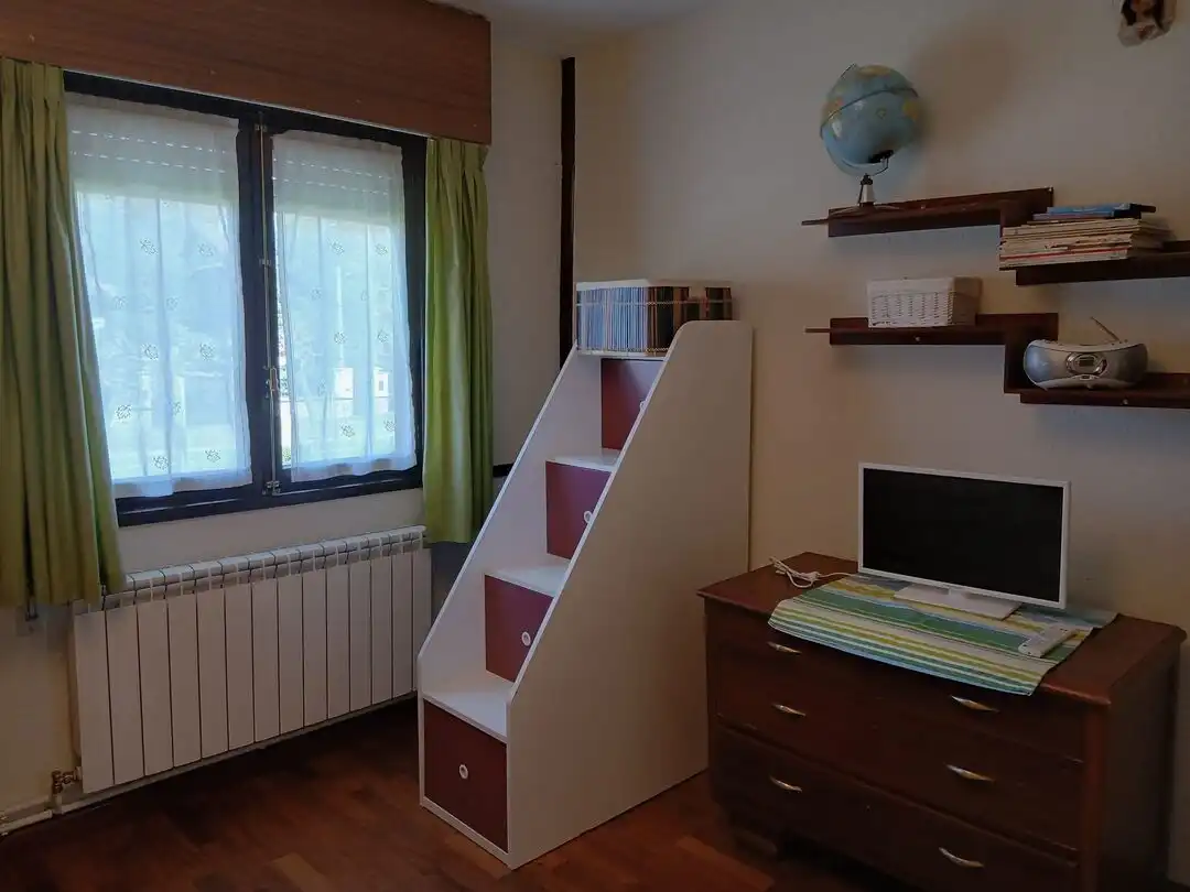 Schlafzimmer von Wohnung zum Verkauf in Ezcaray mit Heizung, Privatgarten und Terrasse