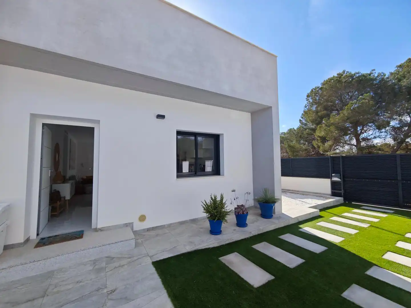 Vista exterior de Casa o chalet en venta en Pilar de la Horadada con Calefacción, Jardín privado y Terraza