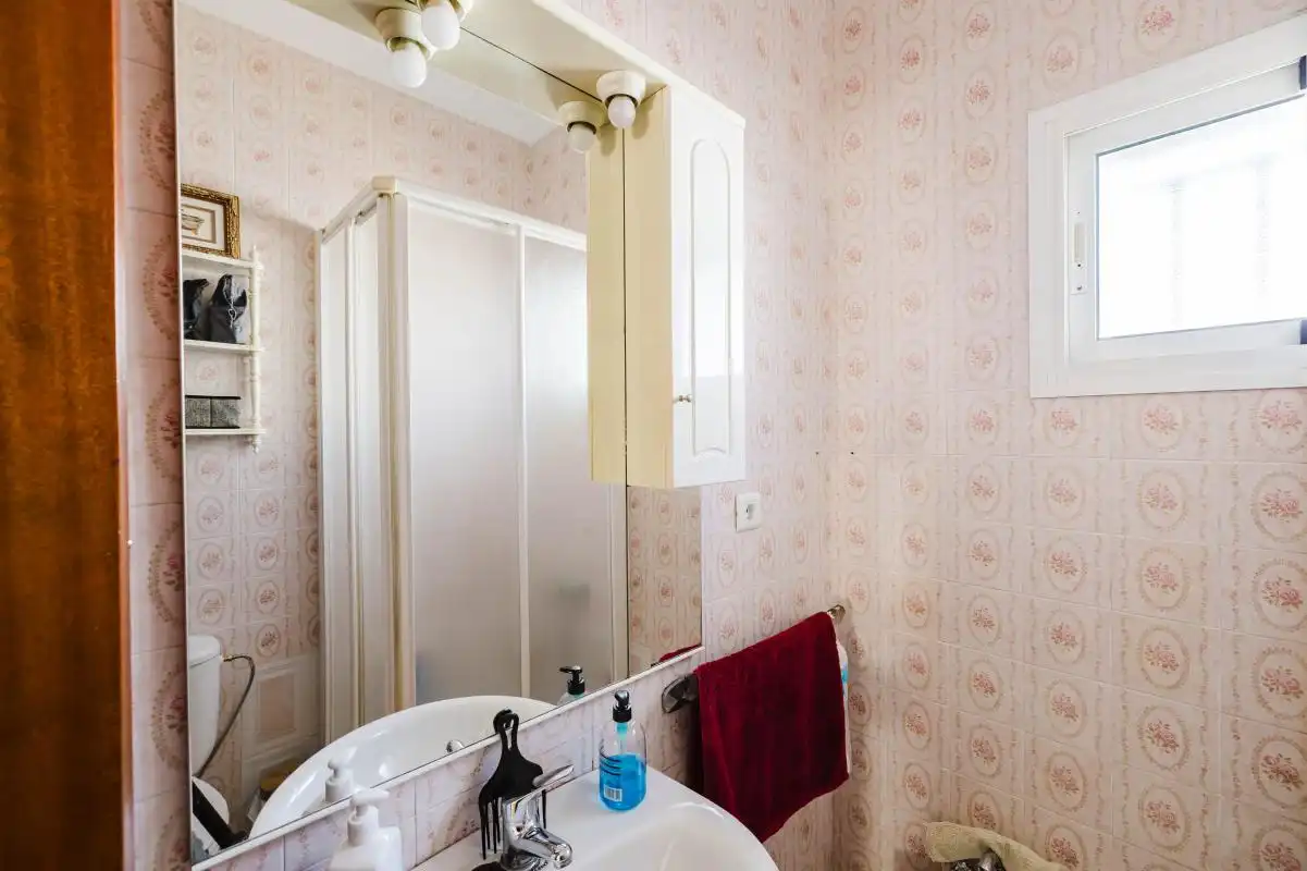 Baño de Casa o chalet en venta en Torrox con Aire acondicionado, Calefacción y Jardín privado