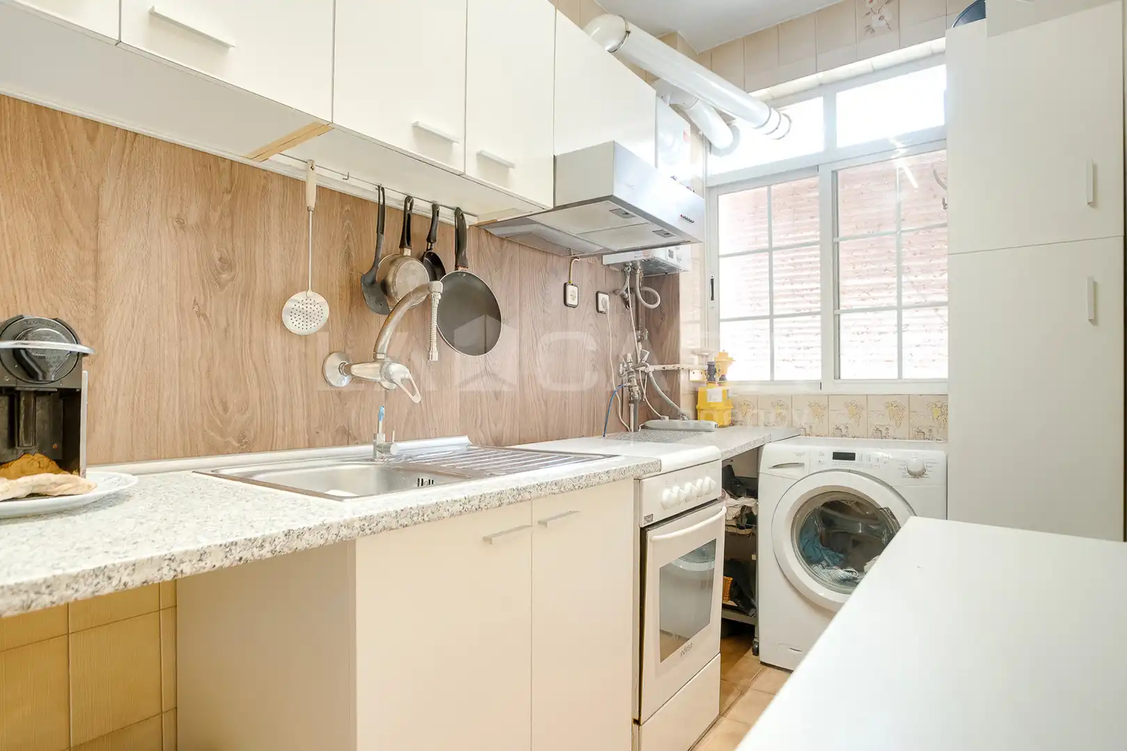 Cocina de Piso en venta en Sant Adrià de Besòs con Balcón