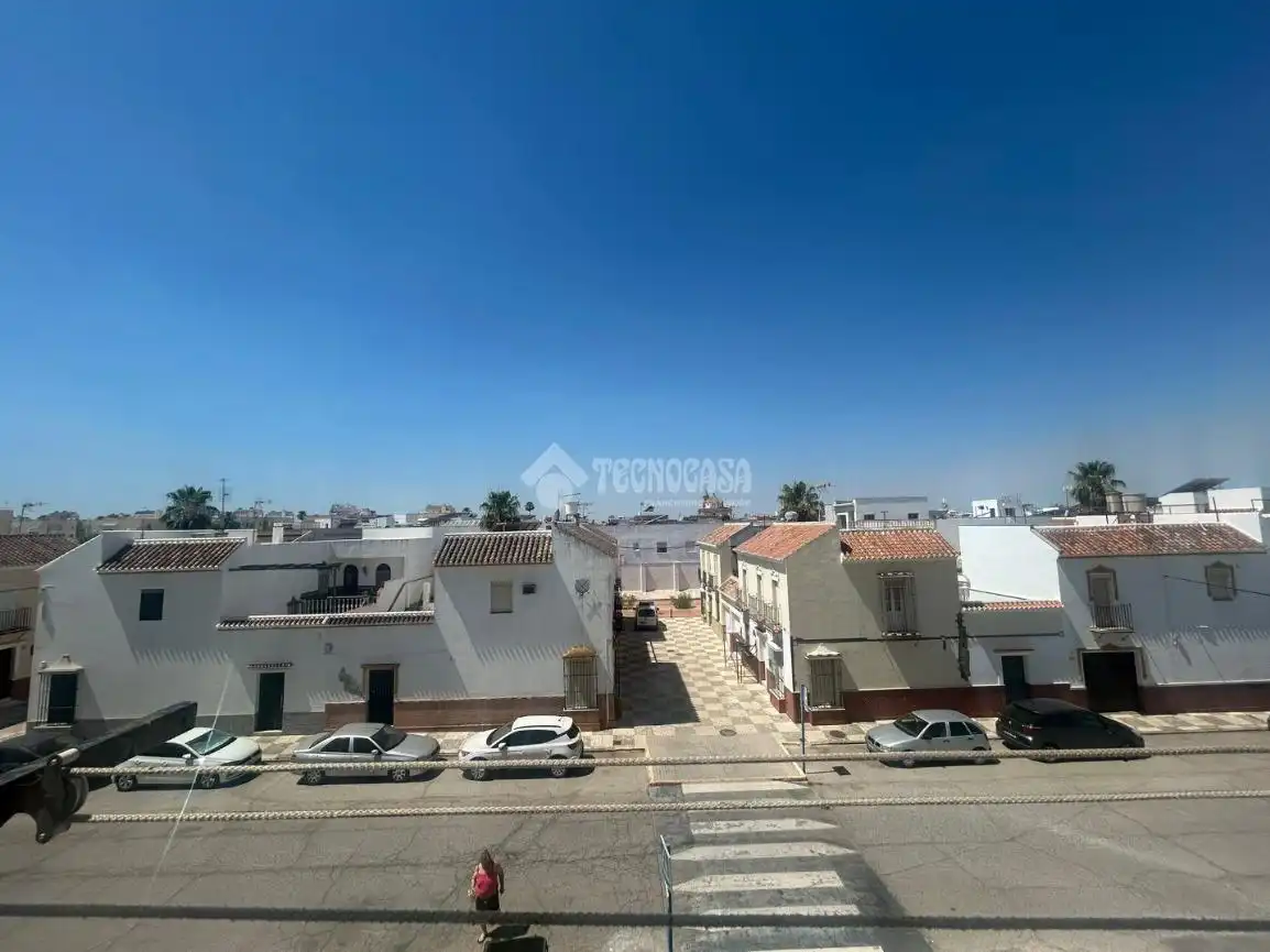Vista exterior de Piso en venta en Arahal con Aire acondicionado, Calefacción y Terraza