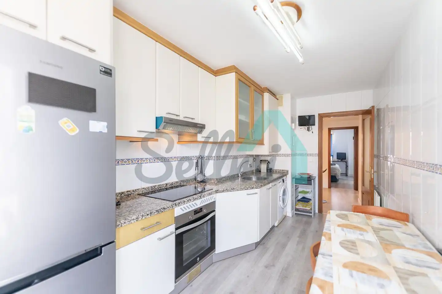 Kitchen of Flat for share in Oviedo   with Heating, Furnished and Internet