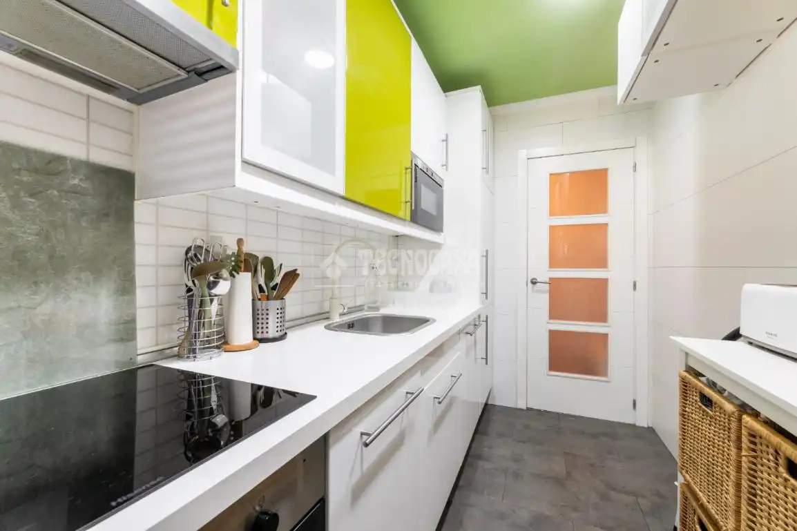 Küche von Wohnung zum Verkauf in Las Rozas de Madrid mit Klimaanlage und Heizung