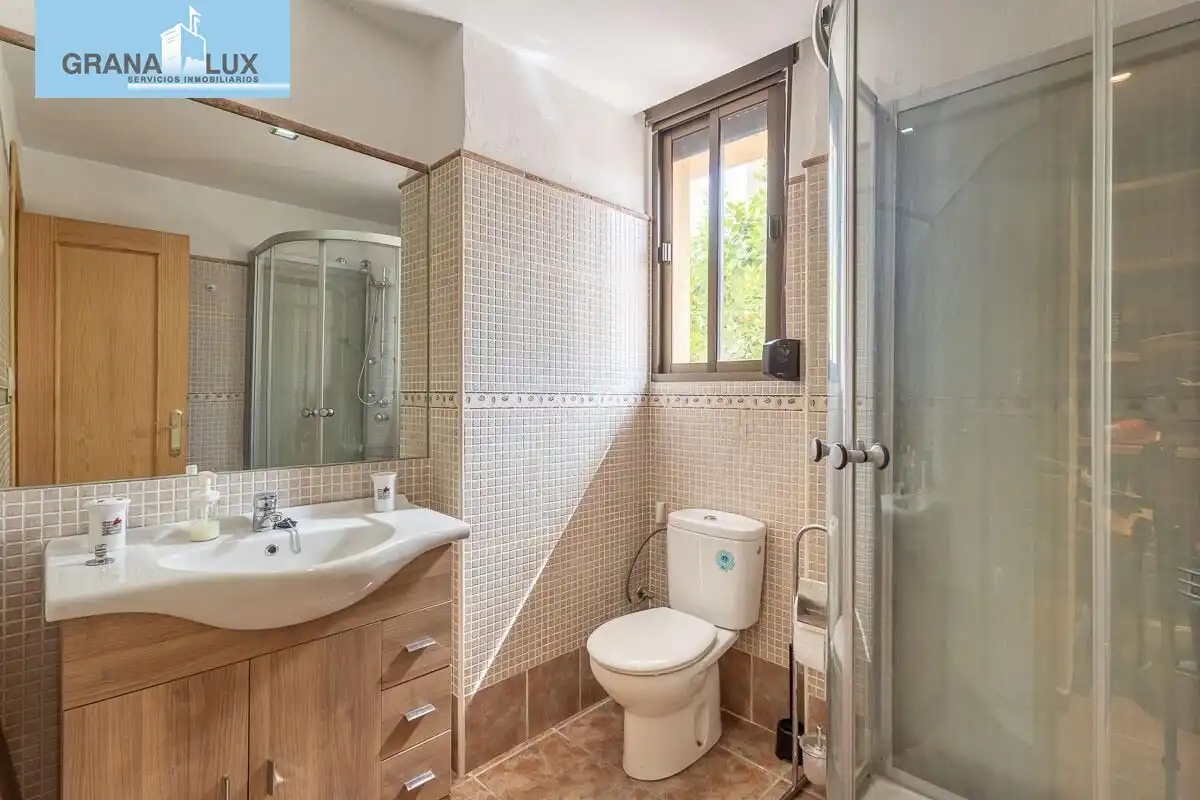 Chalet con terraza en venta en Calle de la Reina Mora, imagen 10