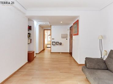 Flat with lift for sale in Hospital