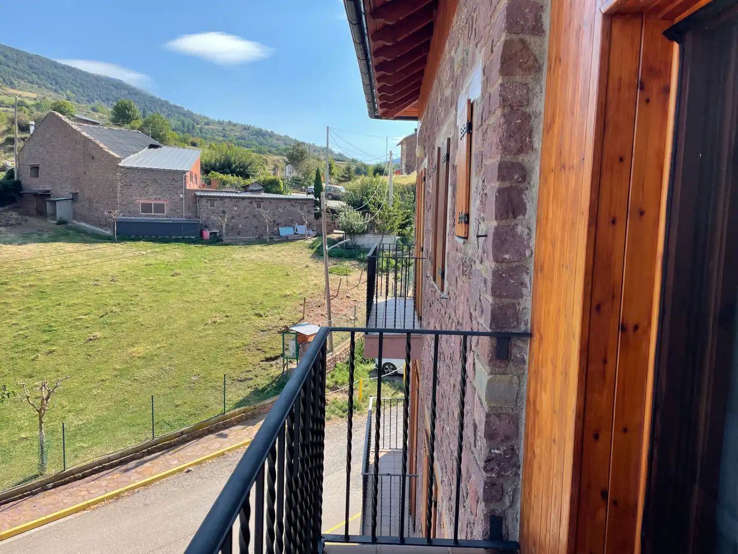 Apartament amb terrassa en venda a Carrer Unica; Vilamur 8, imagen 8