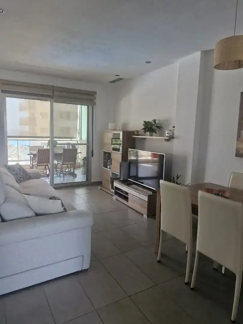 Wohnzimmer von Wohnungen zur Miete in Elche / Elx mit Klimaanlage, Schwimmbad und Balkon