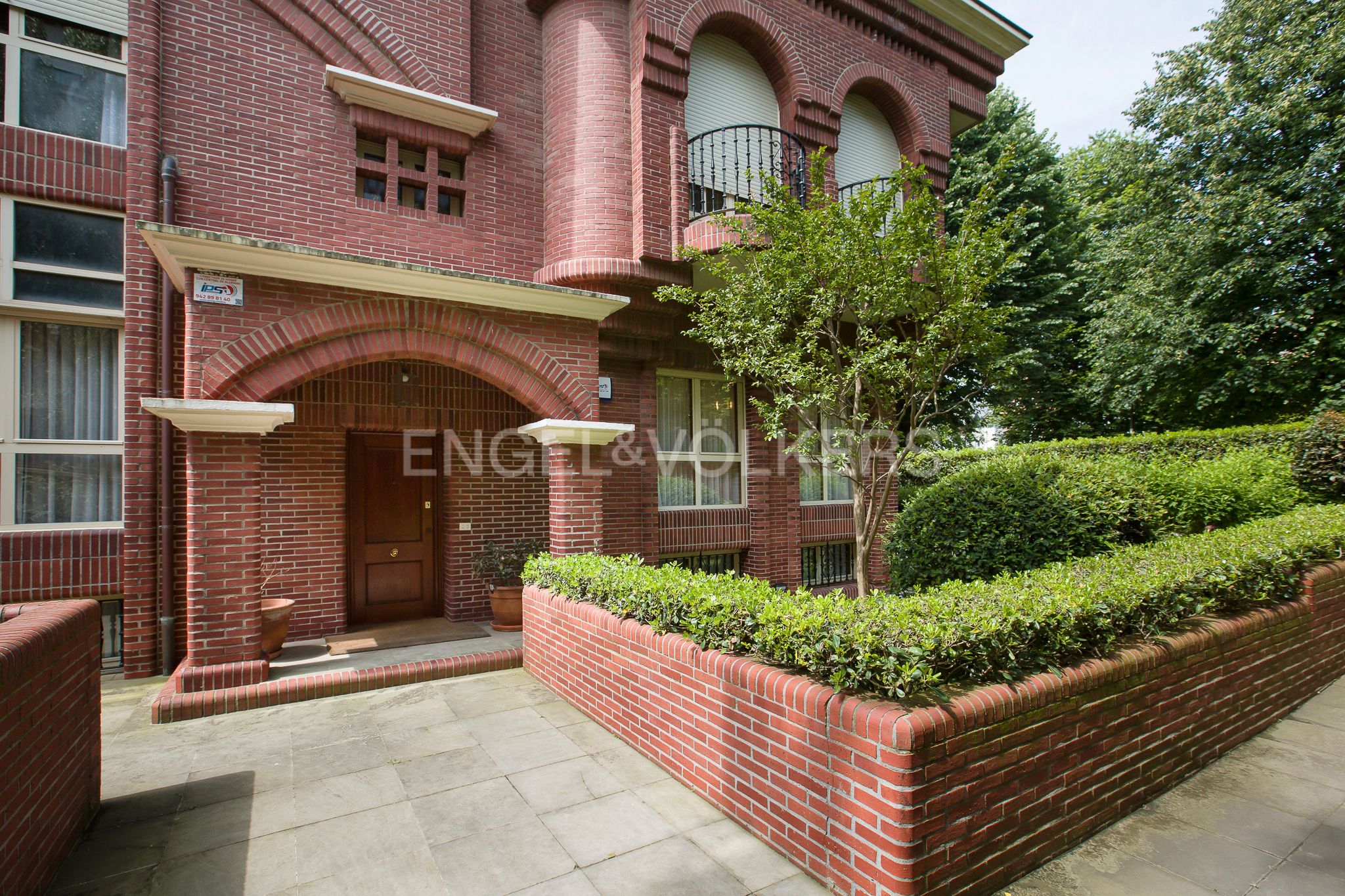 Exterior view of House or chalet for sale in Getxo   with Heating, Private garden and Parquet flooring