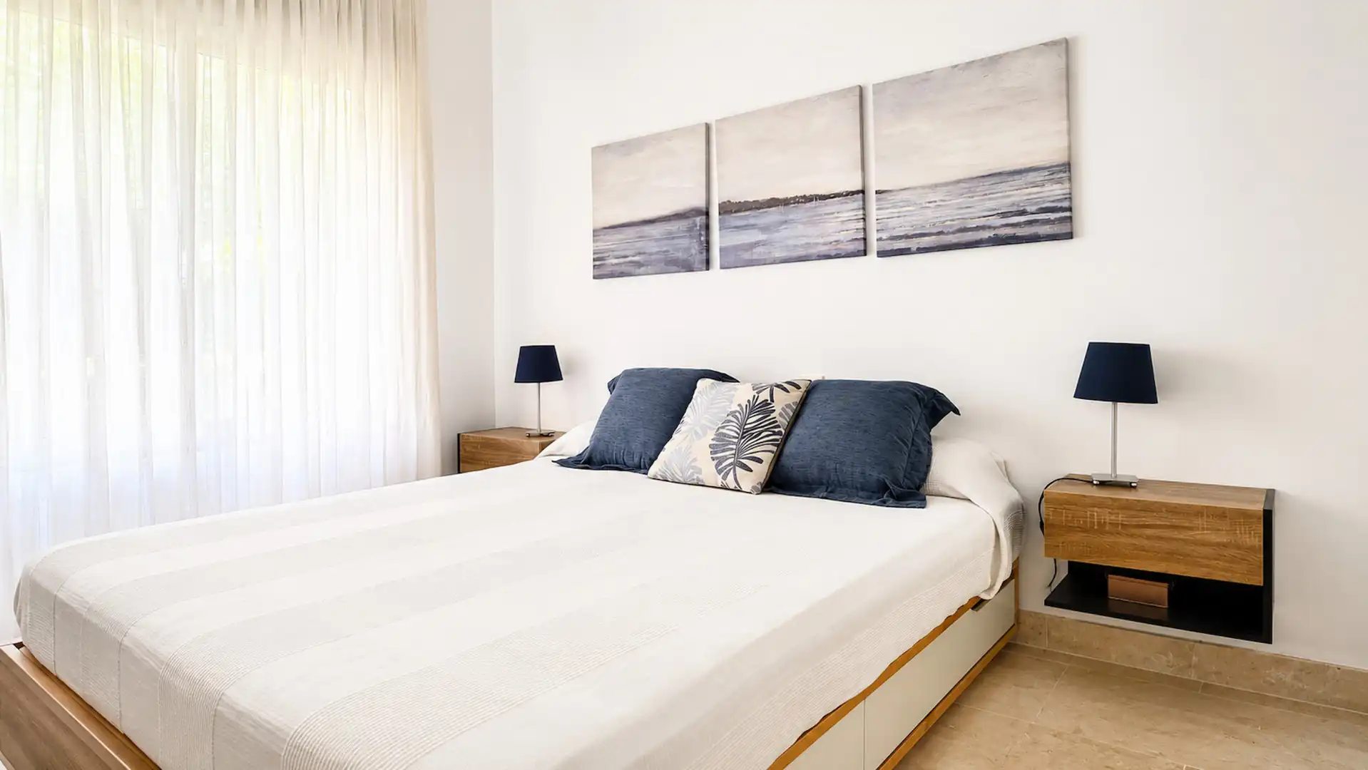 Habitación de Planta baja en venta en Manilva con Aire acondicionado, Terraza y Trastero